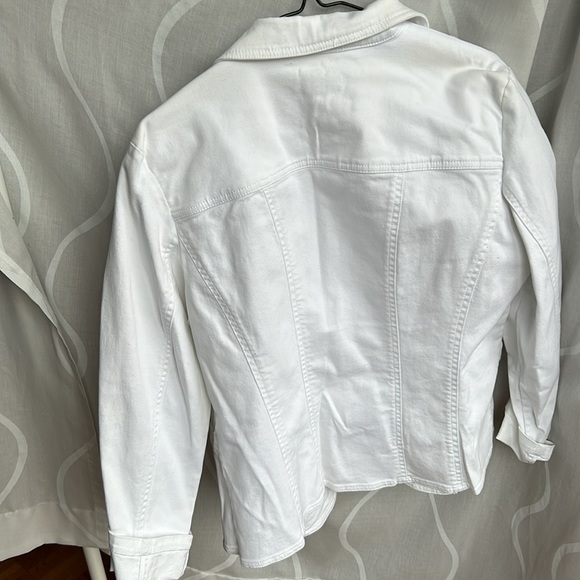 Vest - Picture 4 of 4